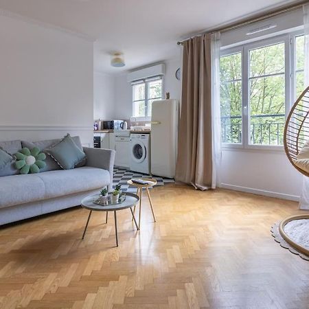 Апартаменты The Smile House // Бюсси-Сен-Жорж Экстерьер фото